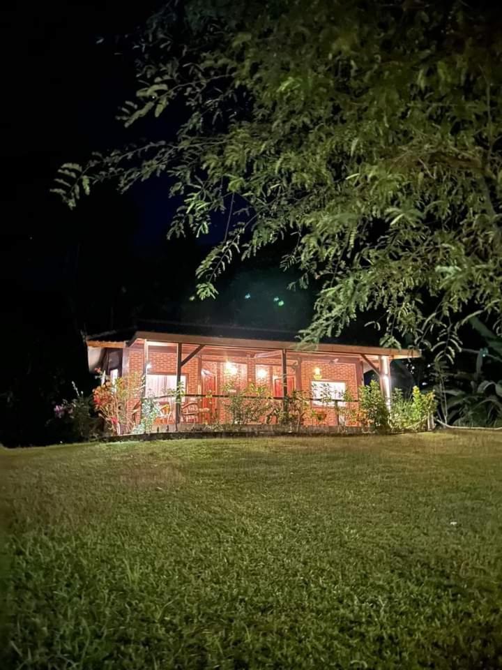 The Country House Senggigi Luaran gambar