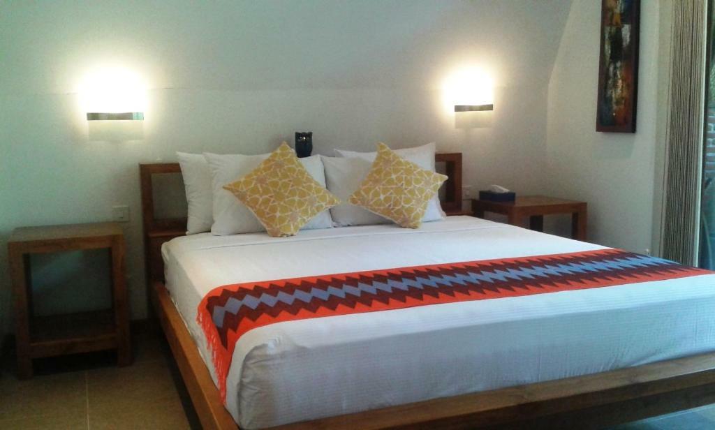 The Country House Senggigi Luaran gambar